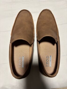 Izod Men's Tan Slip-On Memory Foam Loafers